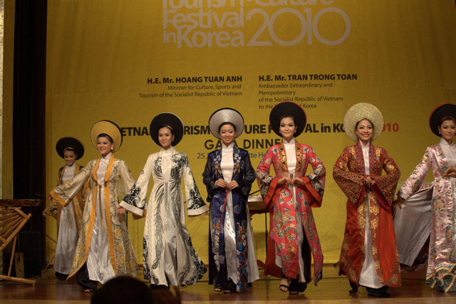 VIETNAM TOURISM CULTURE FESTIVAL IN JAPAN & KOREA - 2010- (16)